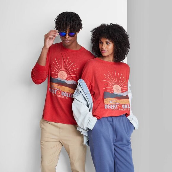 NEW Adult Unisex Long Sleeve Desert Valley Oversized T Shirt Wild Fable Red XS - Picture 1 of 8